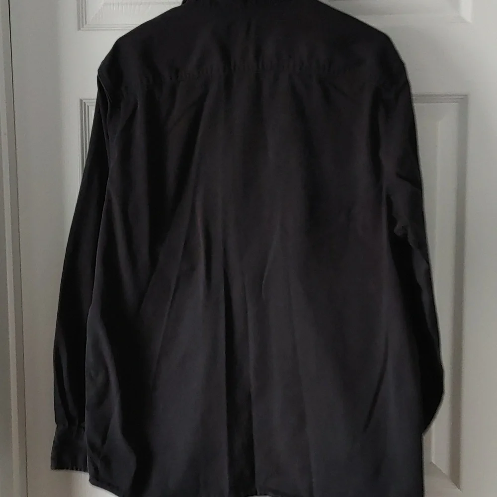 Wrangler Men's LG Black Button Down Shirt Faded From Wash - Picture 4 of 7